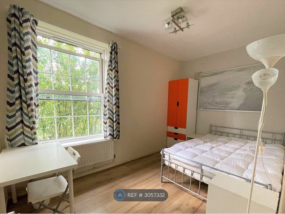 Property photo 1 of 2