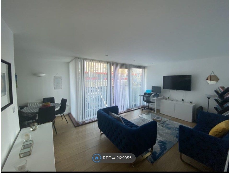 Property photo 1 of 18 Open Plan Lounge