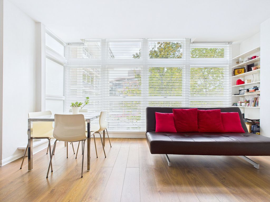 Property photo 3 of 43