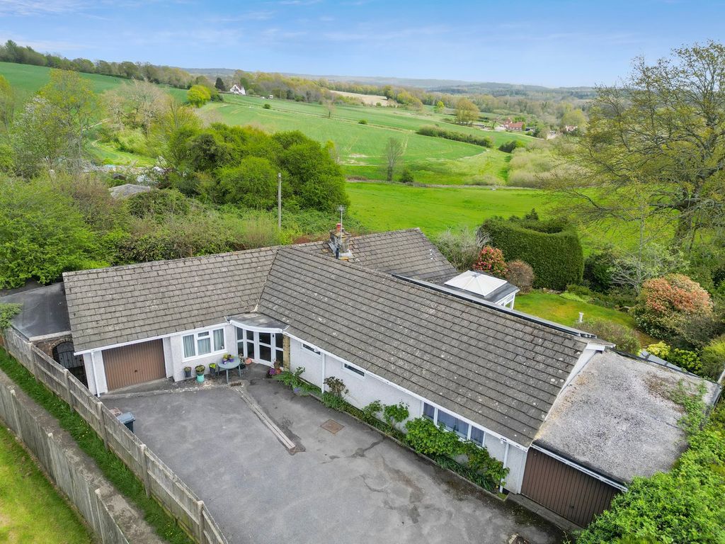 Property photo 1 of 32