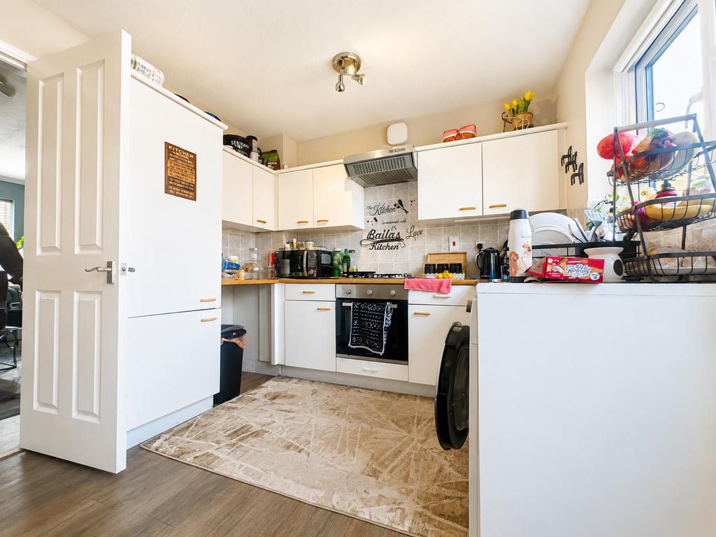 Property photo 3 of 5 Kitchen
