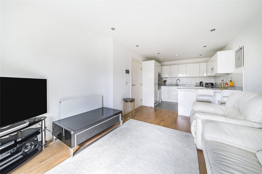 Property photo 1 of 15 Picture No. 02