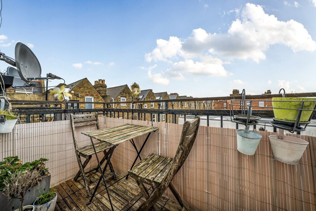 Property photo 3 of 12 Picture No. 21