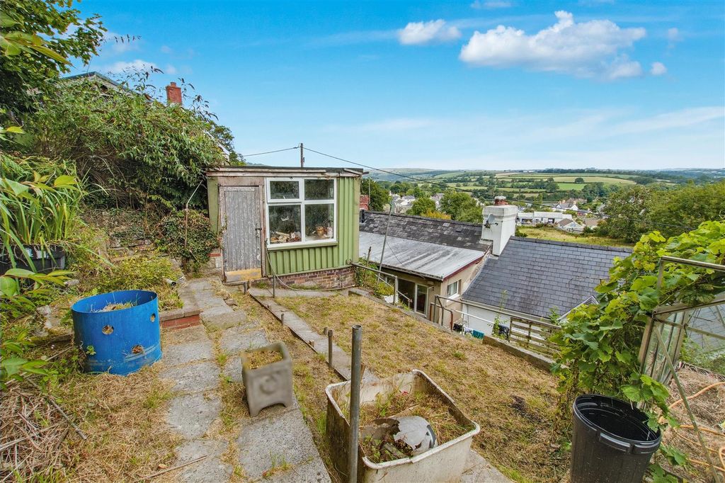 Property photo 2 of 47 Garden