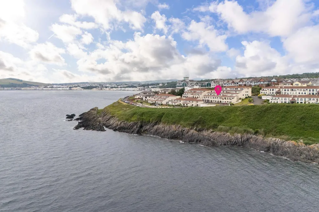Additional image 4 of 2 bed flat for sale23, King Edward Bay Apartments, Onchan IM3