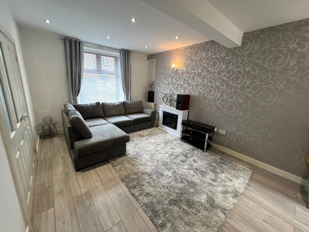 Property photo 2 of 11 Picture No. 03