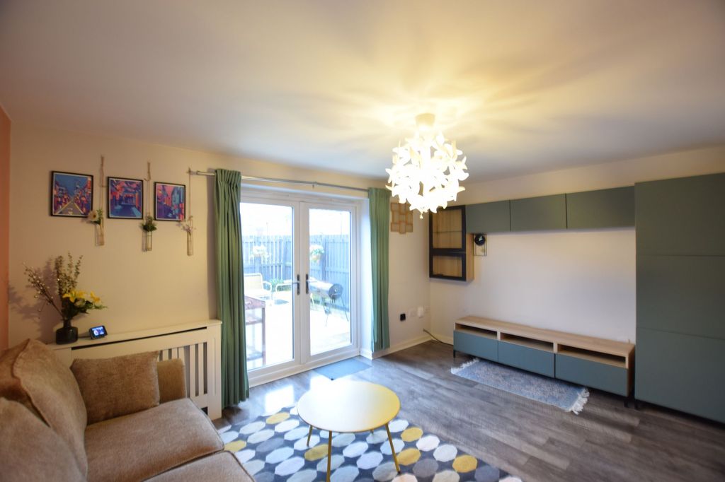 Property photo 3 of 12 Living Room