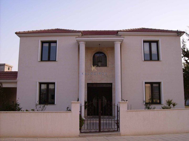 Property photo 1 of 10