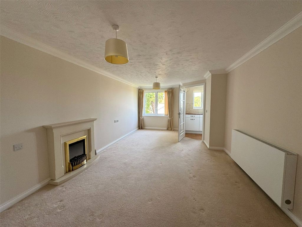 Property photo 3 of 17 Picture No. 11