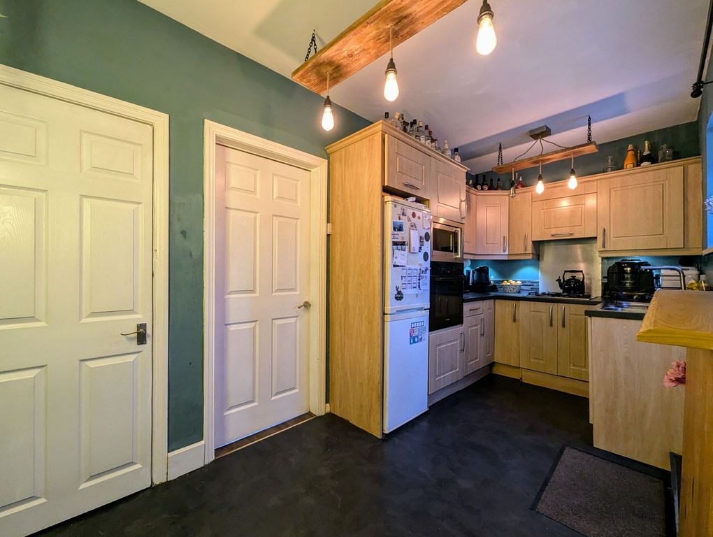 Property photo 2 of 12