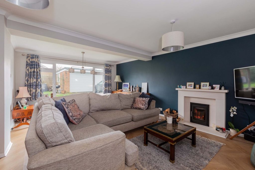 Property photo 2 of 22