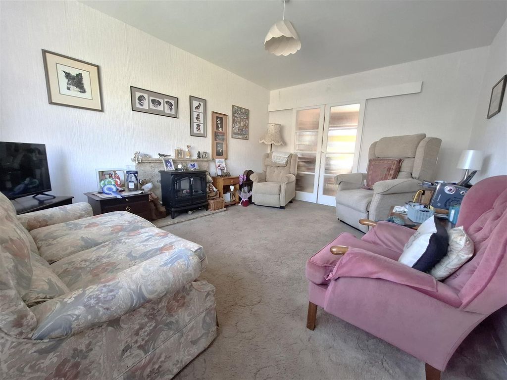 Property photo 3 of 15 Main 5.Jpg