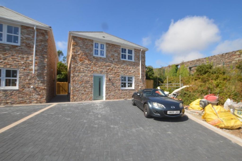 Property photo 1 of 14 Dsc_0064 (Medium).Jpg