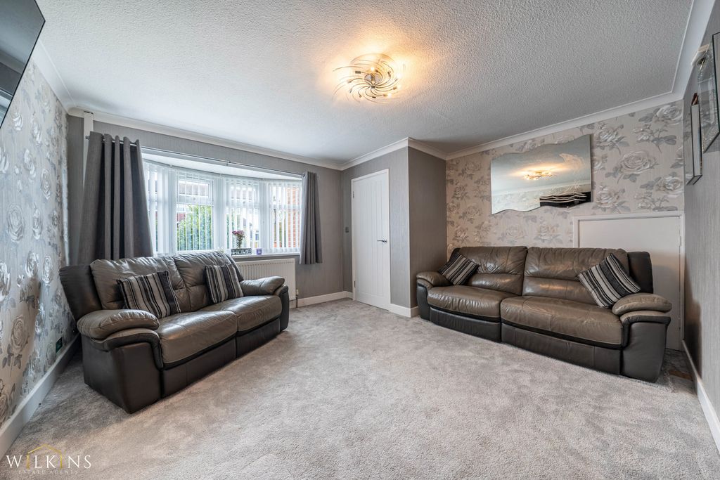 Property photo 2 of 30 Photograph