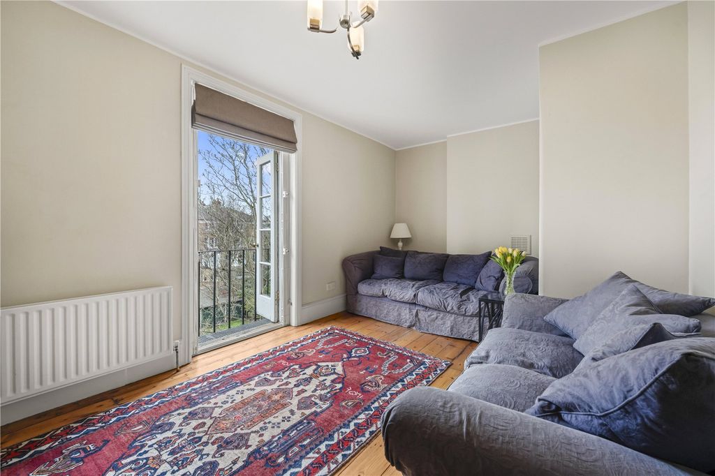 Property photo 2 of 13 Picture No. 15