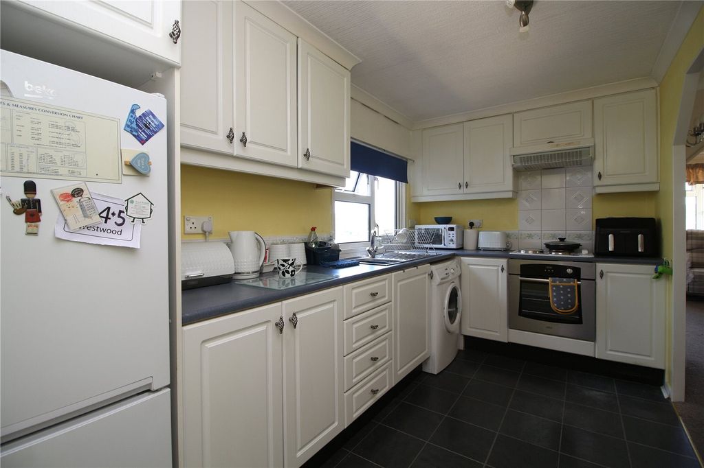 Property photo 3 of 14 Picture No. 15