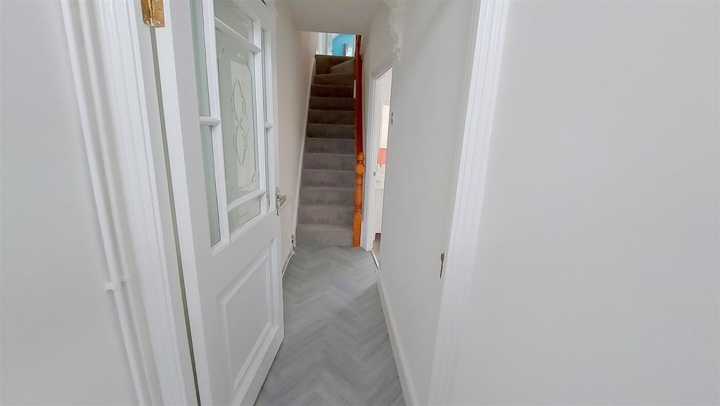 Property photo 2 of 30 Hallway