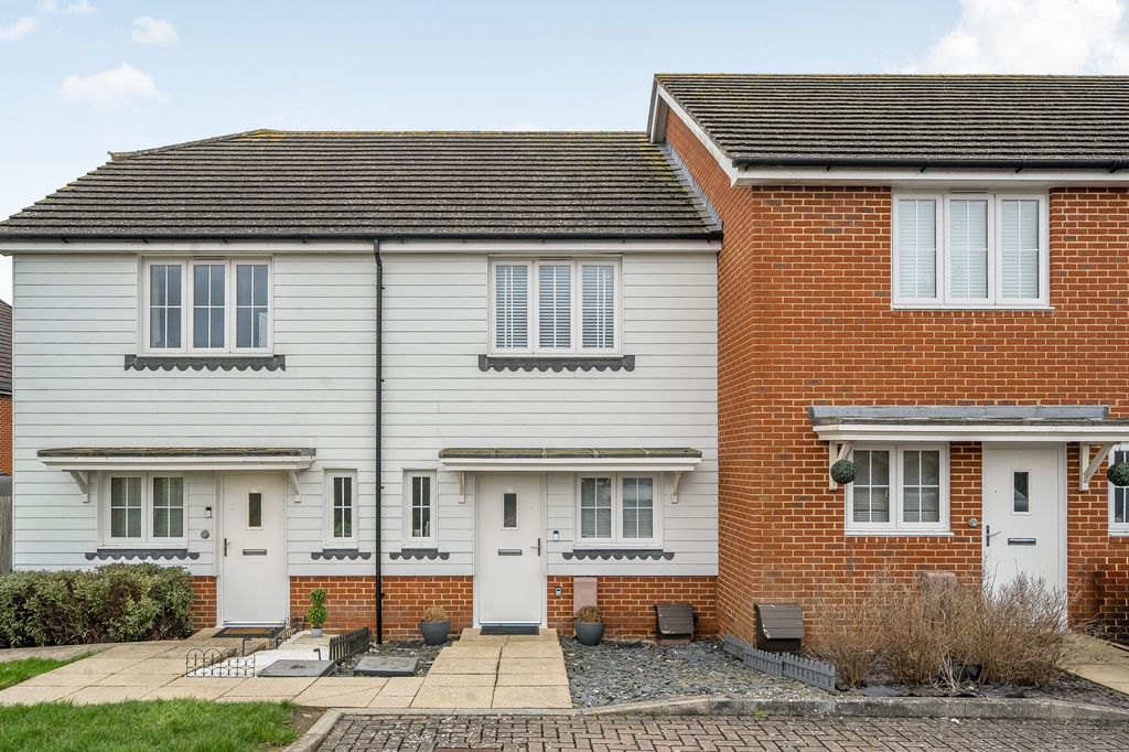 Property photo 1 of 18