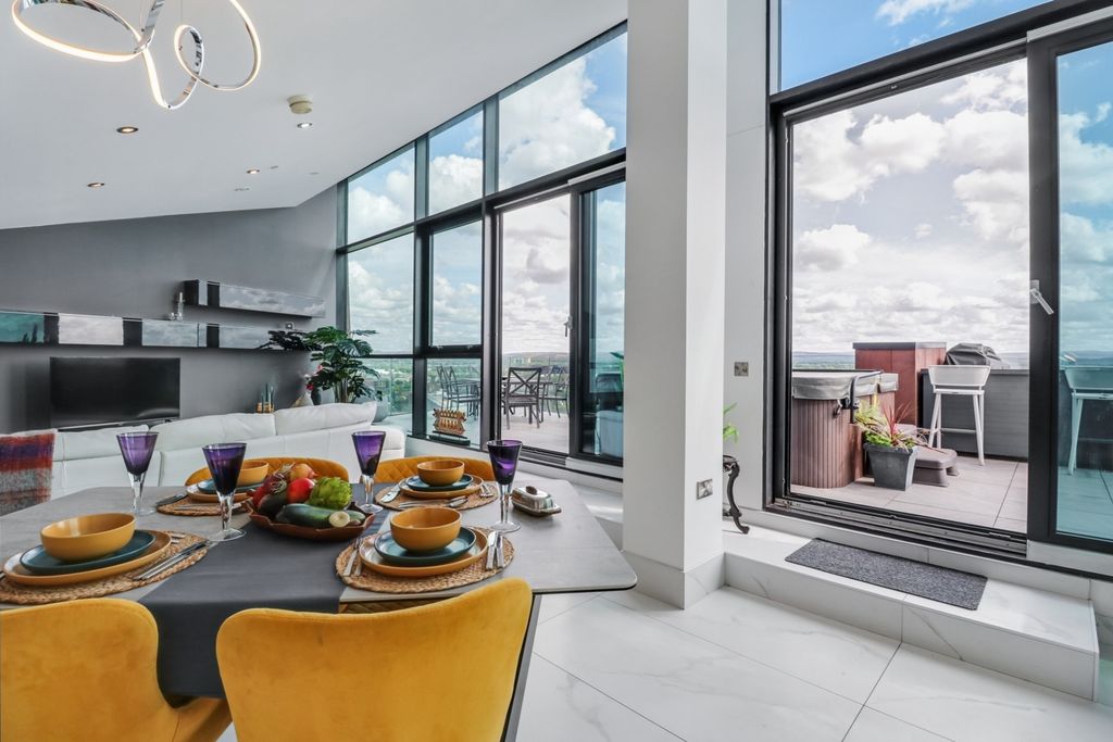 Property photo 2 of 21 Img_3430