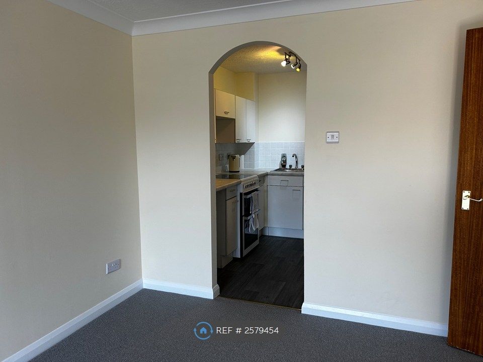 Property photo 3 of 13 Living Room Towards Kitchen