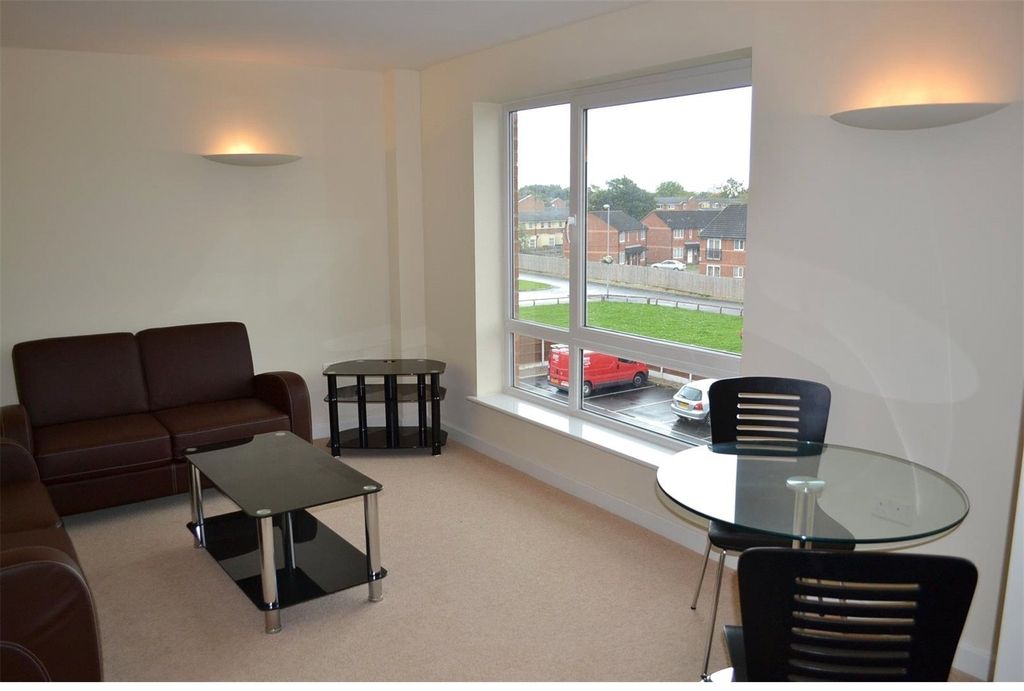 Property photo 2 of 6 Picture No. 10