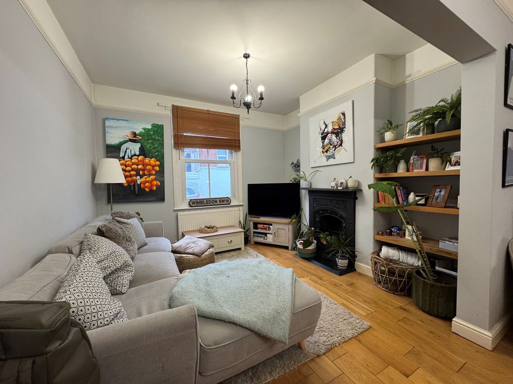 Property photo 3 of 11