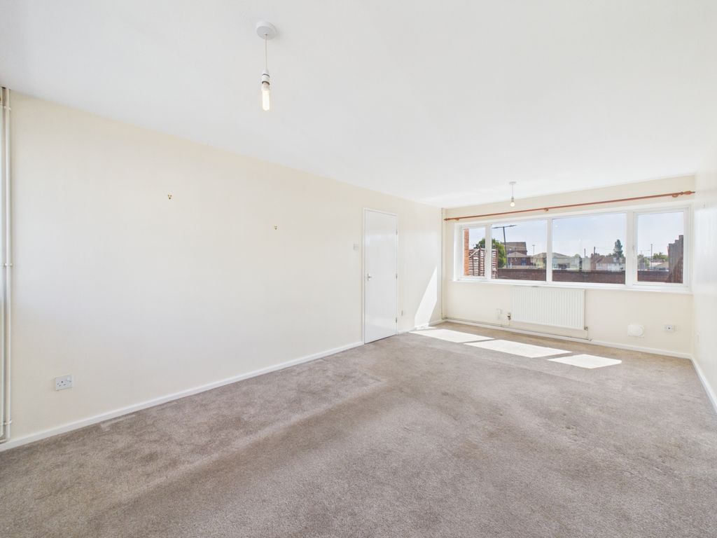 Property photo 3 of 8 Cam01791G0-Pr0249-Still003