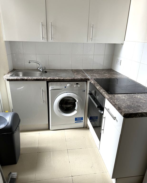 Property photo 2 of 3
