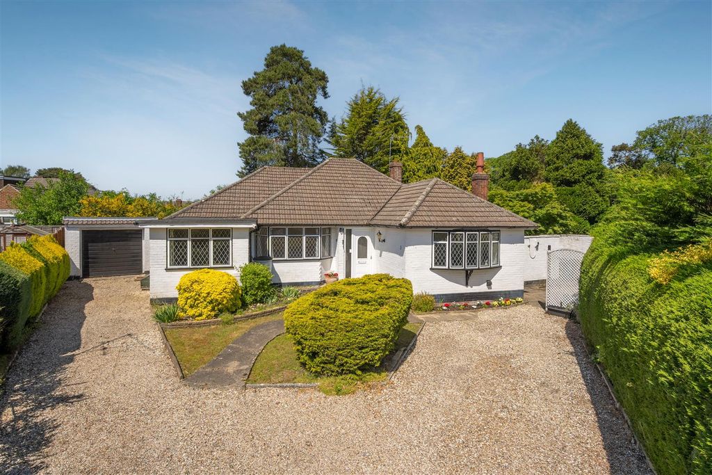 Property photo 1 of 12