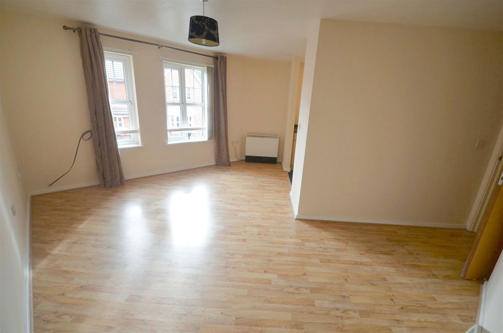 Property photo 3 of 6
