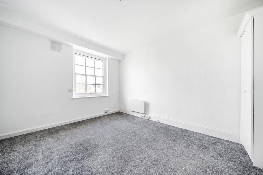 Property photo 1 of 7 967270 (2)