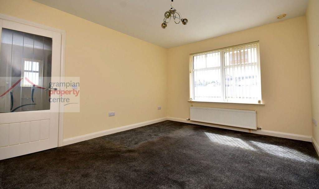 Property photo 3 of 14 l1.Jpg