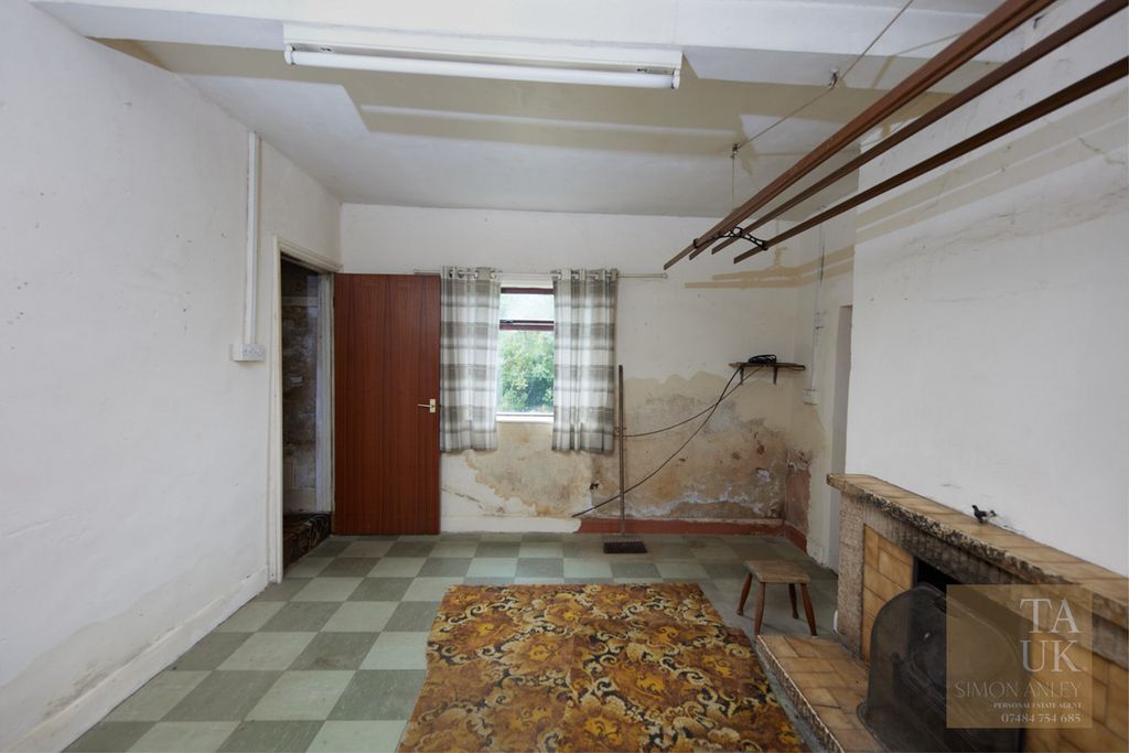 Property photo 3 of 33