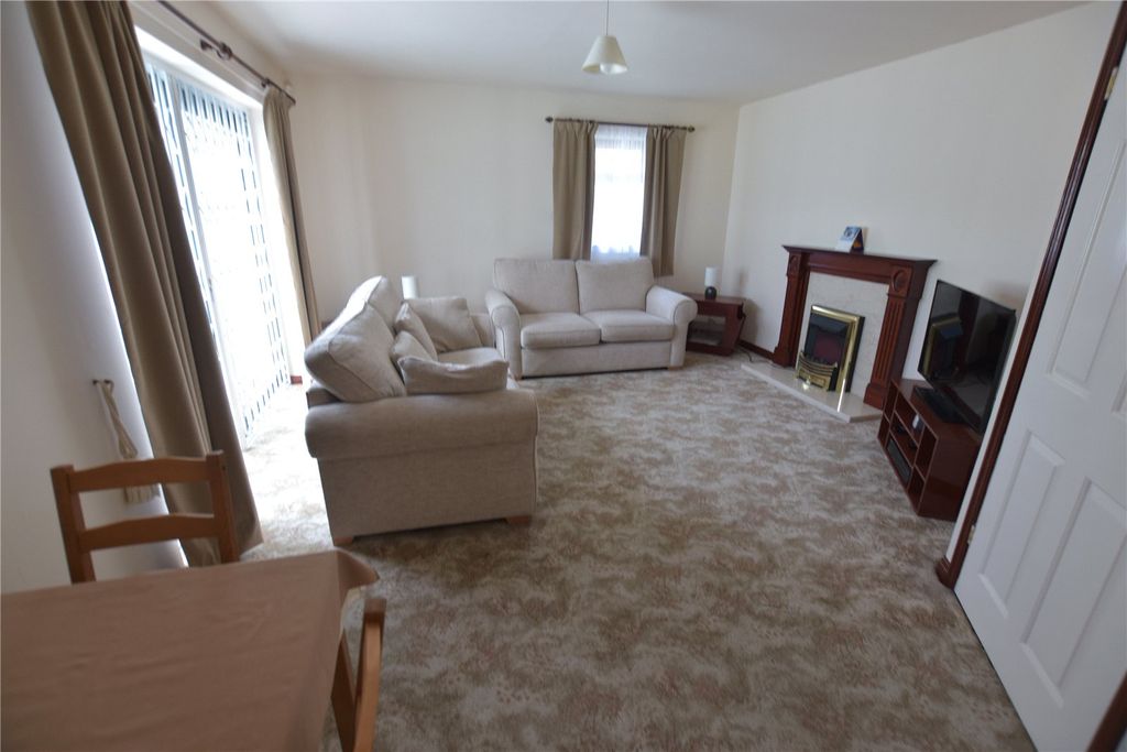 Property photo 2 of 13 Picture No. 19