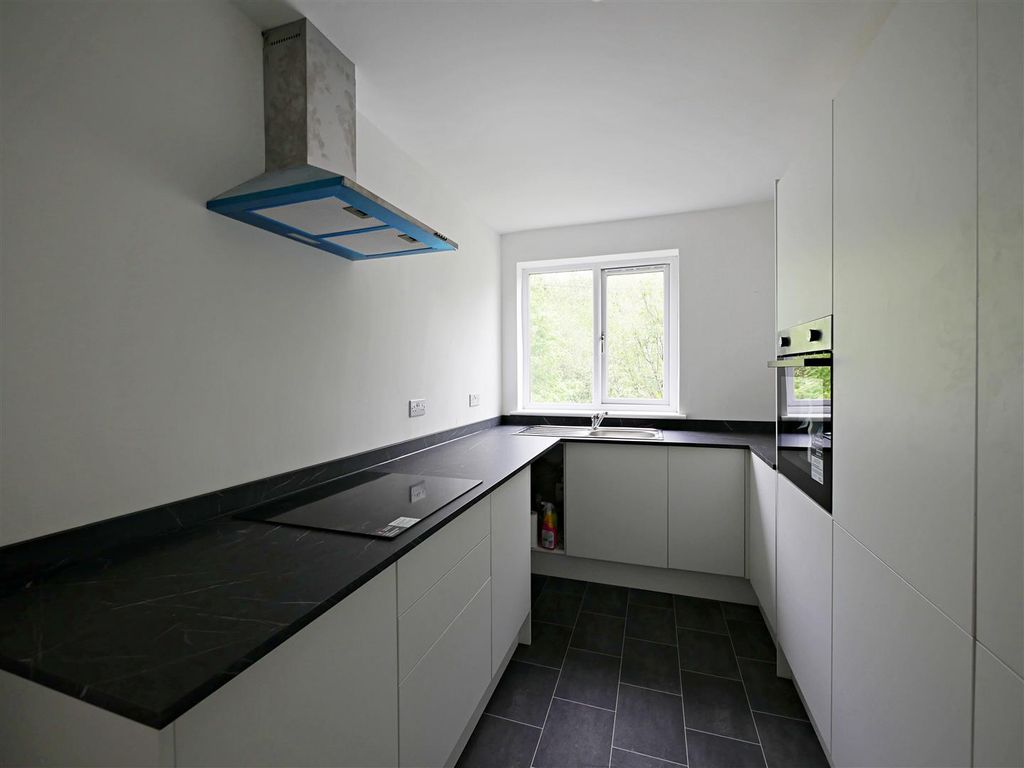 Property photo 3 of 9 P2080787.Jpg