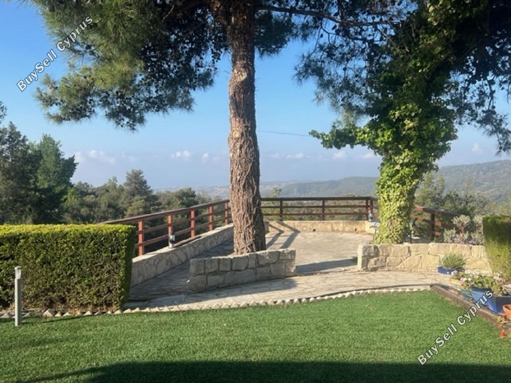 Property photo 3 of 19