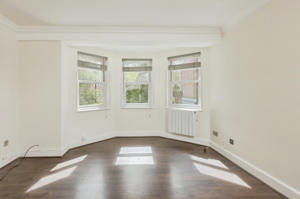 Property photo 3 of 4