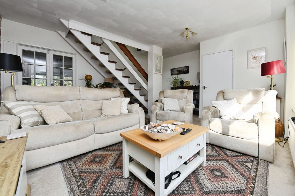 Property photo 3 of 19 Pbox-Img.Jpg