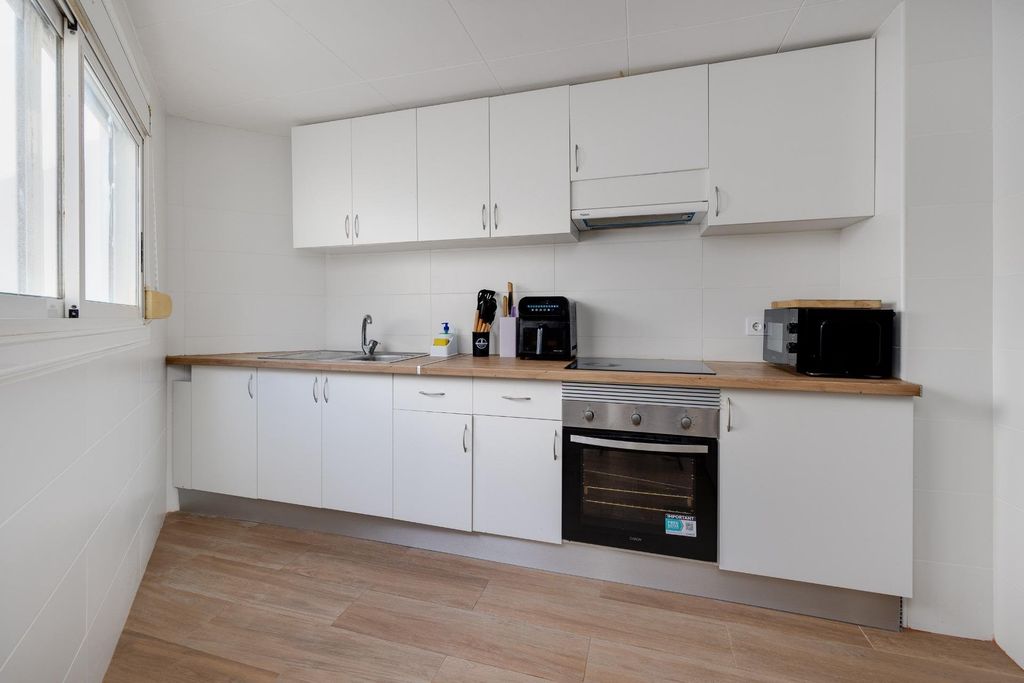 Property photo 3 of 50