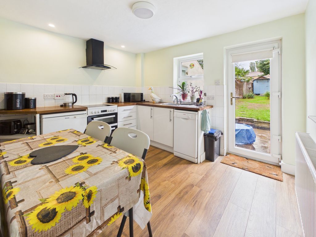 Property photo 3 of 10 Kitchen/Breakfast Room