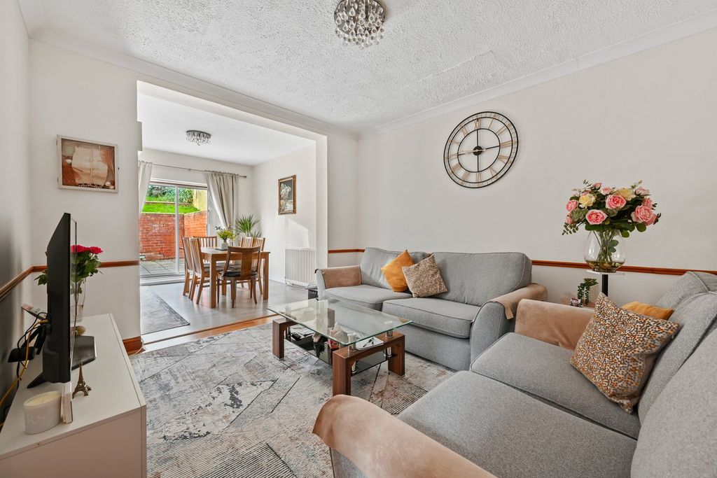 Property photo 3 of 15