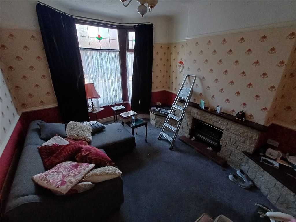 Property photo 2 of 11 Picture No. 15