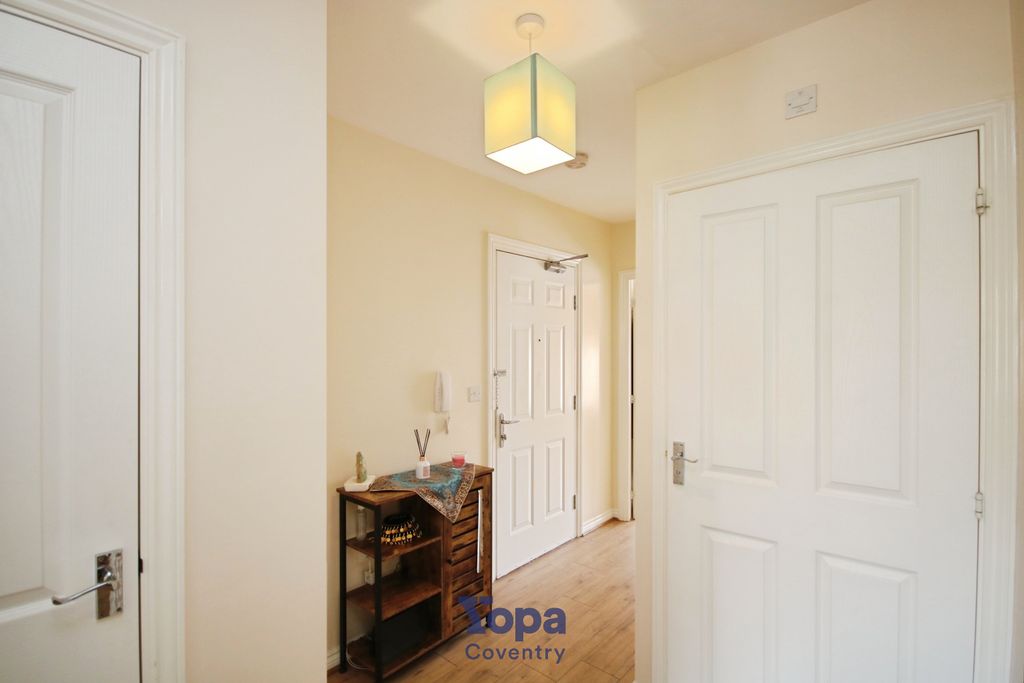 Property photo 2 of 19 6c0A7Bfb-Entrance.Jpg