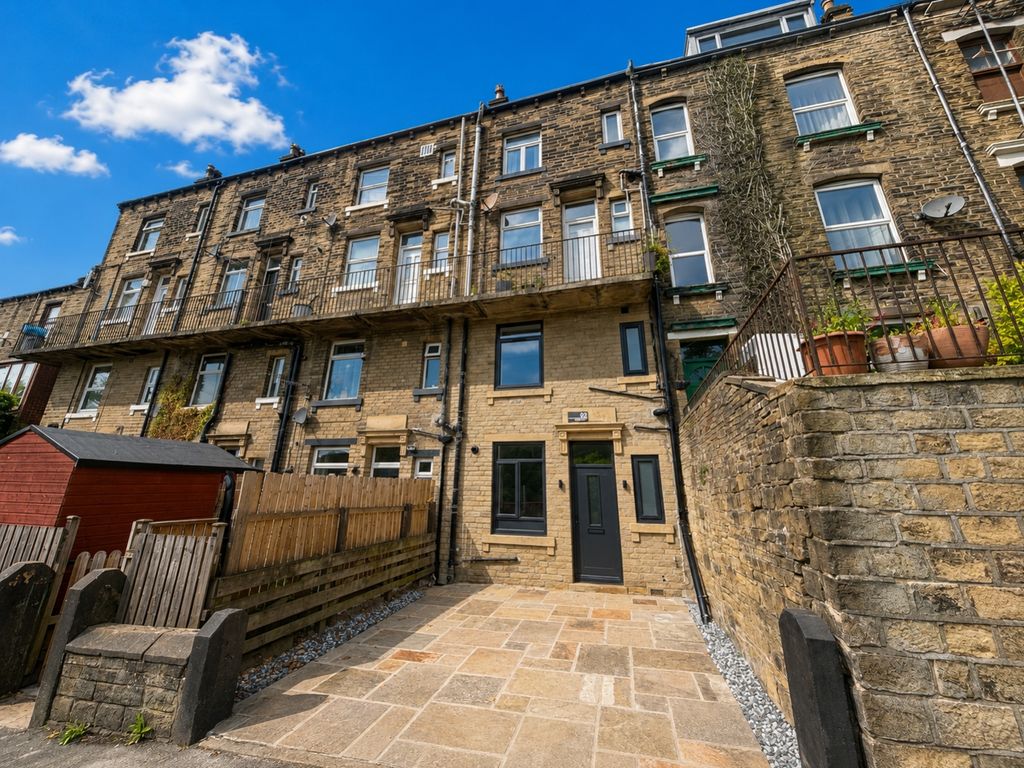 Property photo 1 of 9 D1F405A8-F604-4F1D-B3Bf-62C53F711692