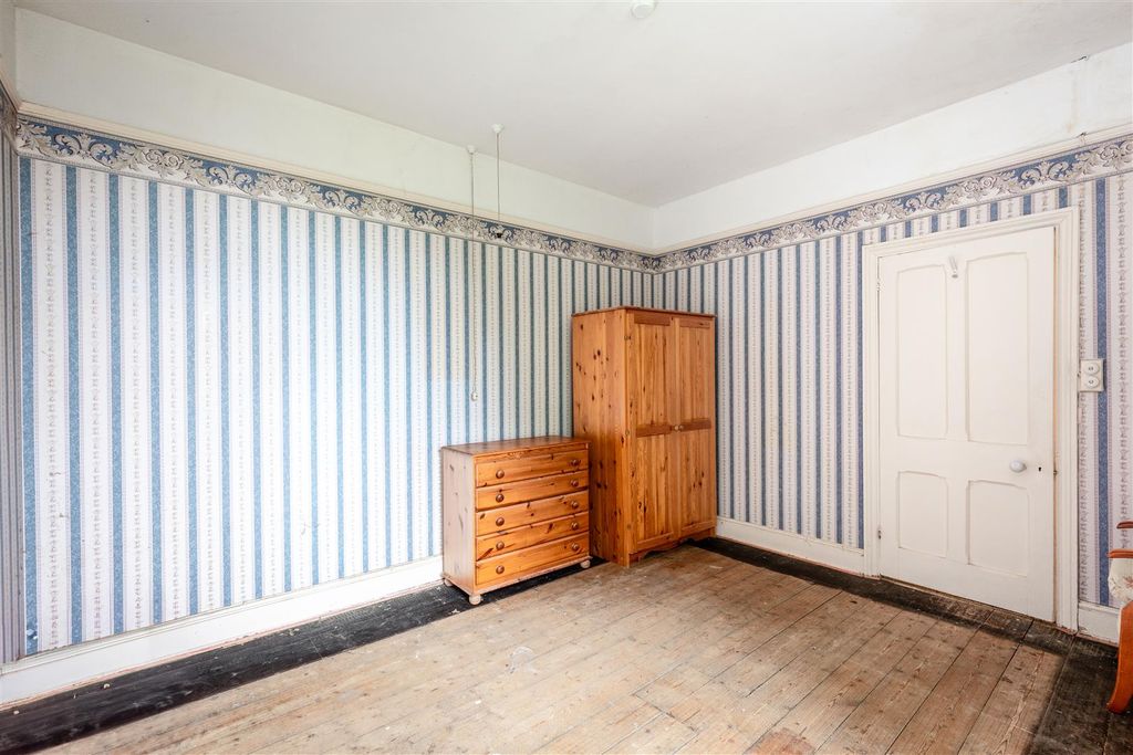 Additional image 14 of 5 bed semi-detached house for saleMuster Green South, Haywards Heath RH16