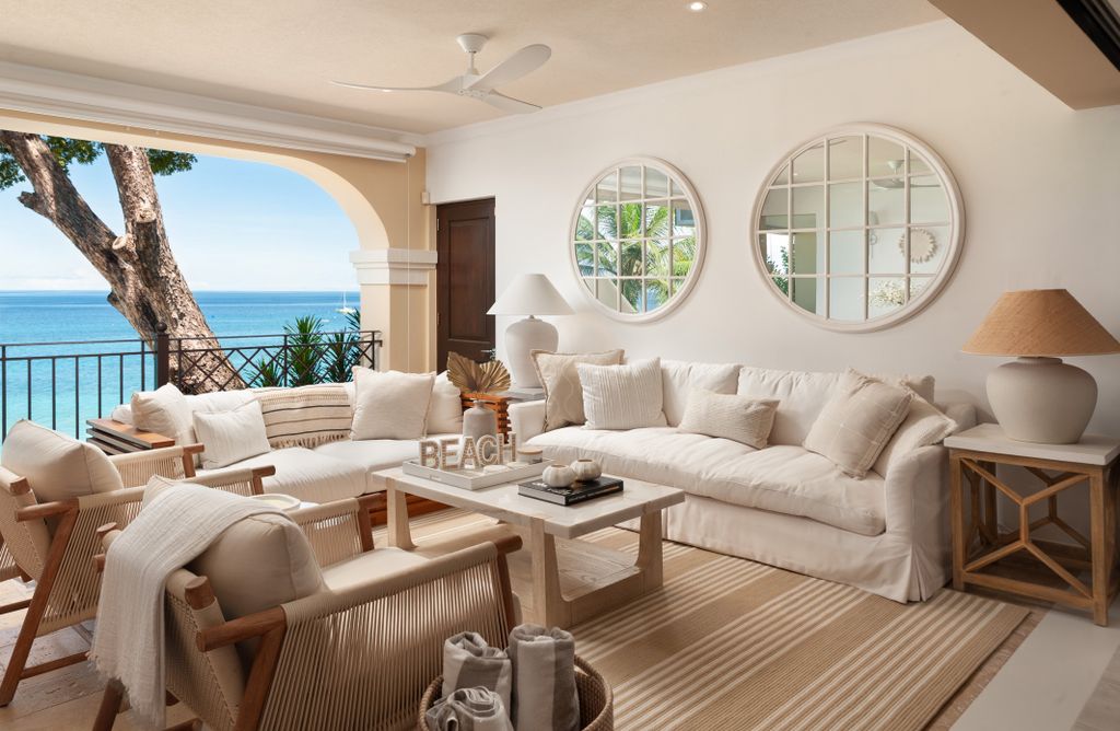 Property photo 2 of 27