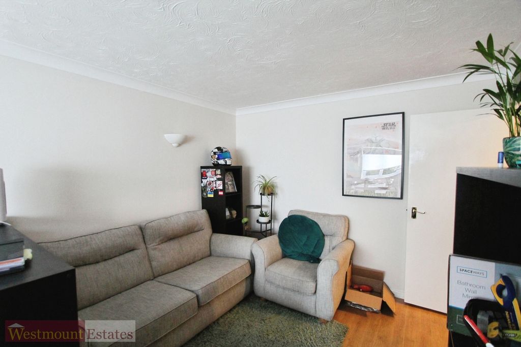 Property photo 2 of 8 Pbox-Img.Jpg