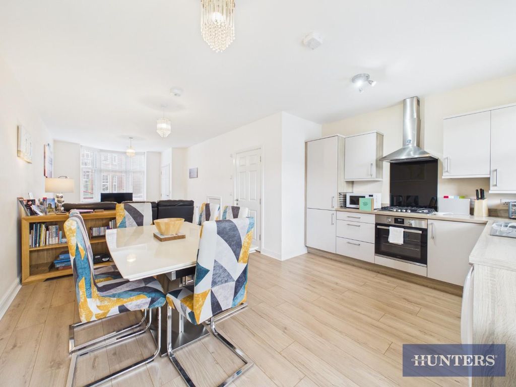 Property photo 2 of 18 Open Plan