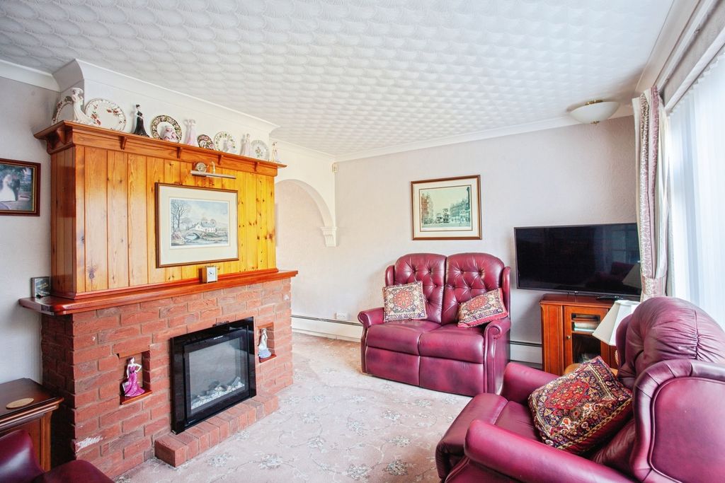 Property photo 2 of 20 Pbox-Img.Jpg