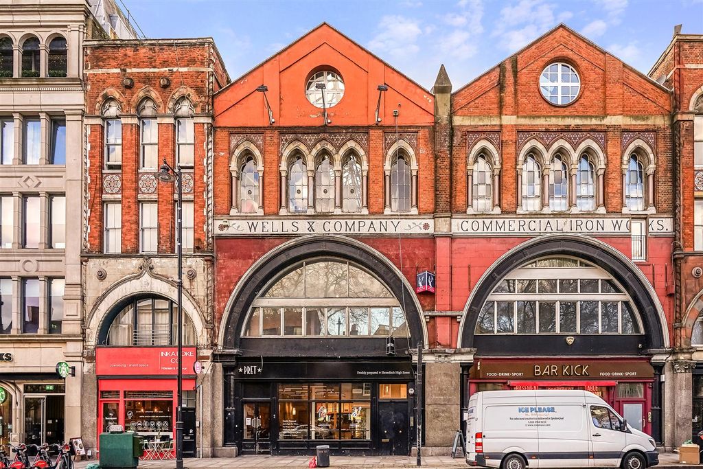 Property photo 2 of 13 Exterior